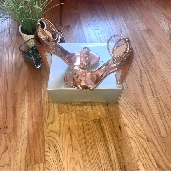 Geometric Embellished Sandal - Picture 3 of 8